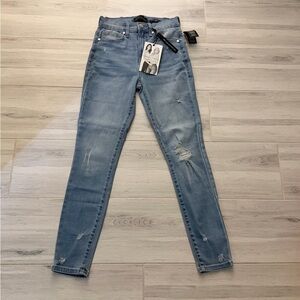 NWT Kendall & Kylie Sky Blue Distressed Skinny Jeans Sz. 1/25